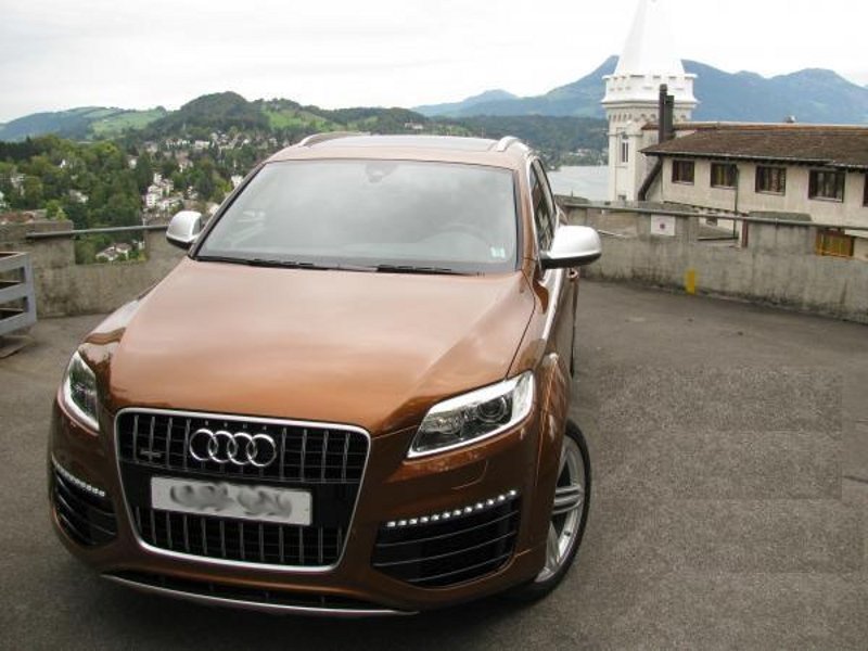 835814260Q7V12ESQUIROU.jpg