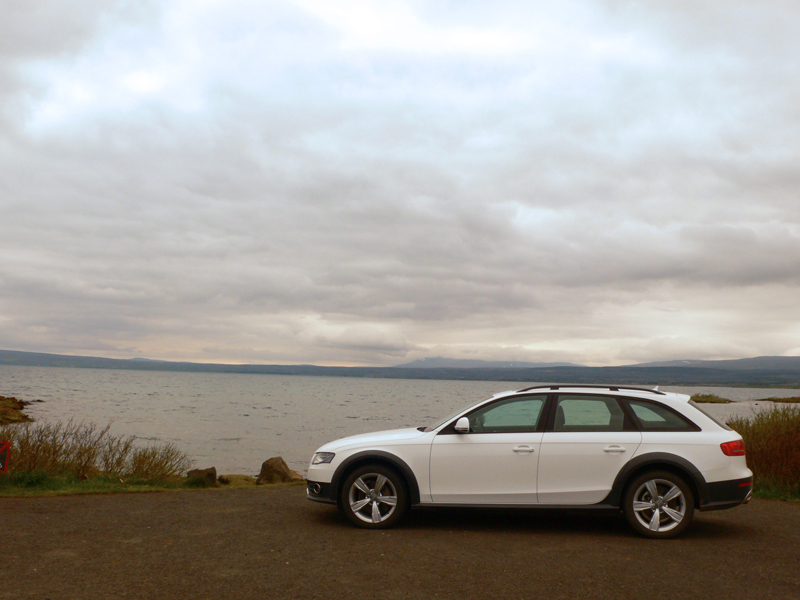 83628717AUDIA4ALLROAD.jpg