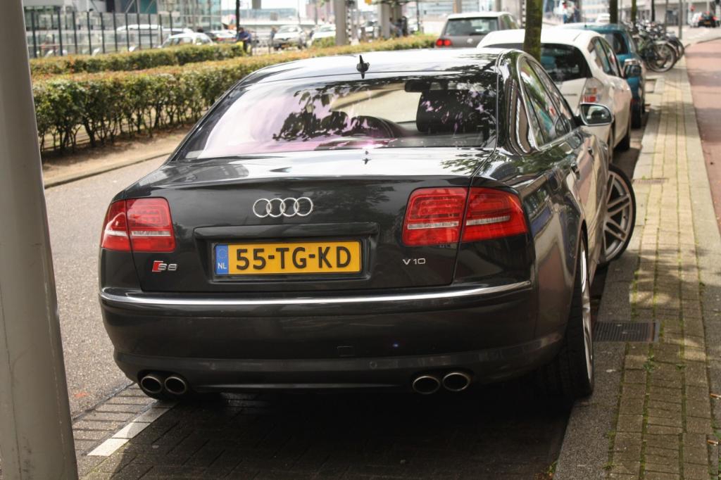 8371171918S8D3.jpg