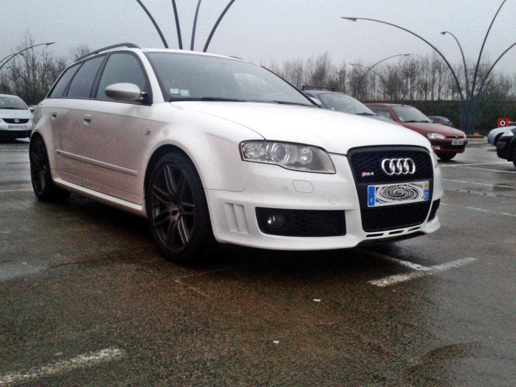 837629AUDIRS41028.jpg