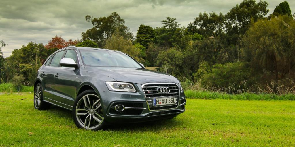 838020AUDISQ51361.jpg