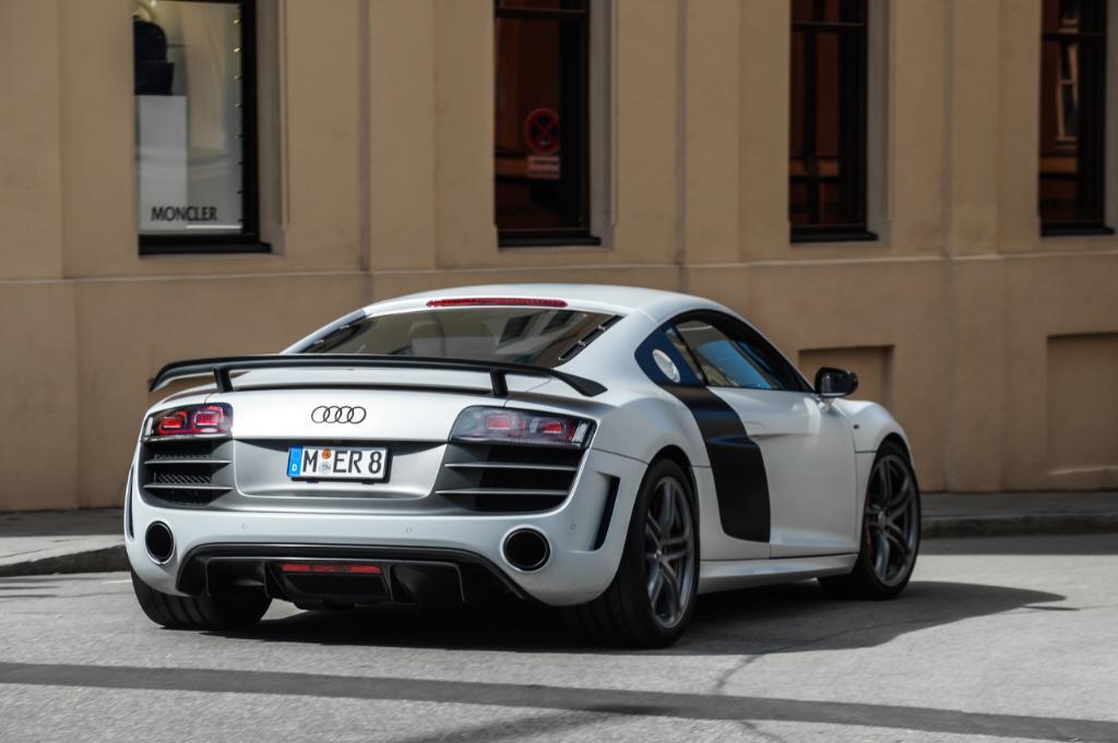 839487R8GT1888.jpg