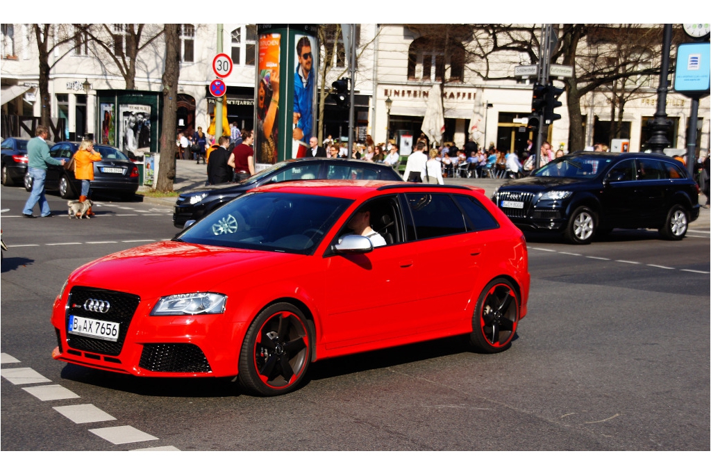 839603249RS3ESQUIROU.jpg