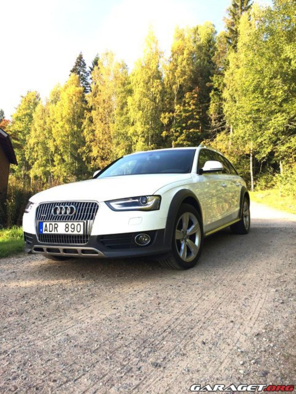 841099946AUDIA4ALLROAD.jpg