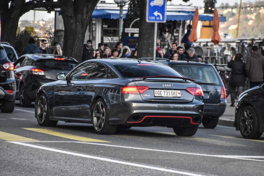 843472AUDIRS53059.jpg