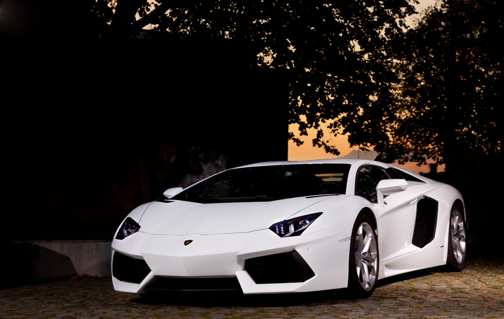 843516127LAMBORGHINIAVENTADORESQUIROU.jpg