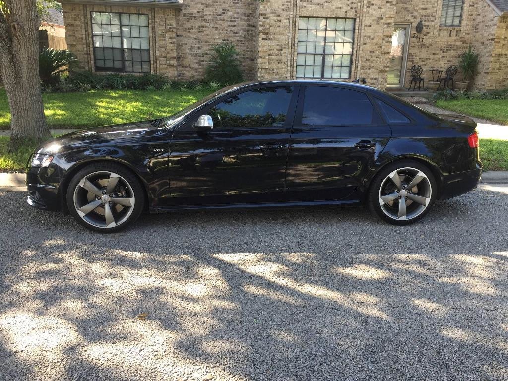 8454991220S4B8.jpg