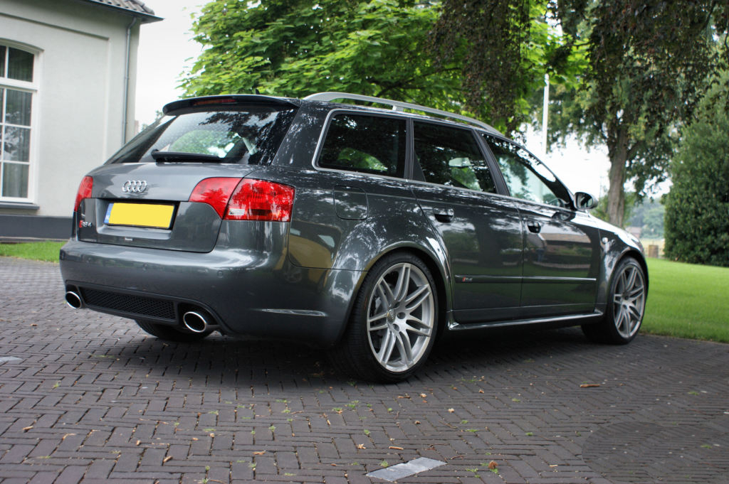 846702AUDIRS4966.jpg
