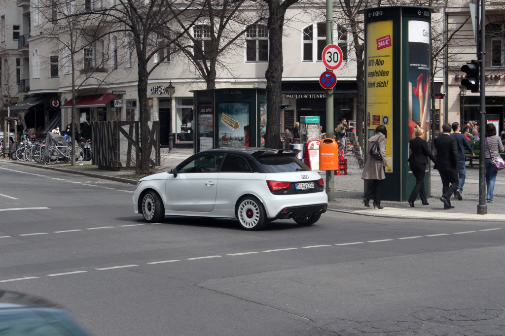 847321A1QUATTRO307.jpg