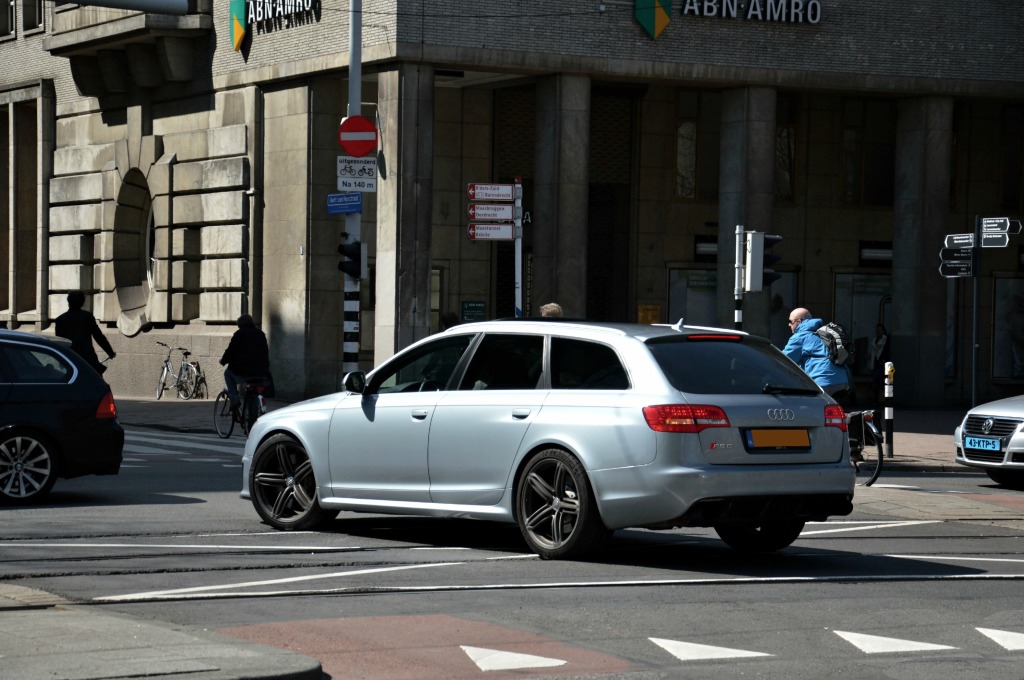 847459RS6729.jpg