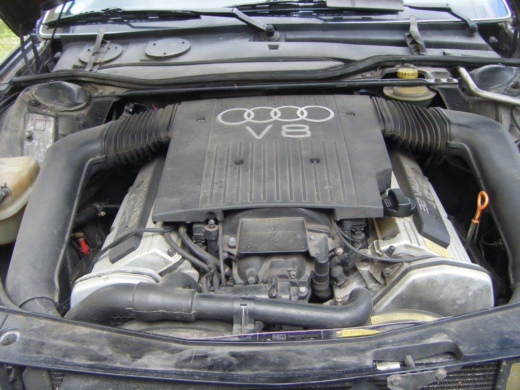 847634audiv8001.jpg