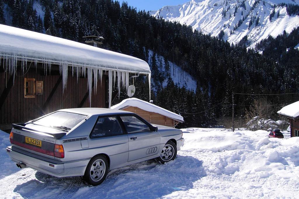 848496URQUATTRO813.jpg