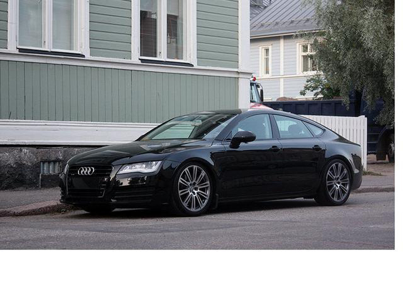 848648136AUDIA7ESQUIROU.jpg