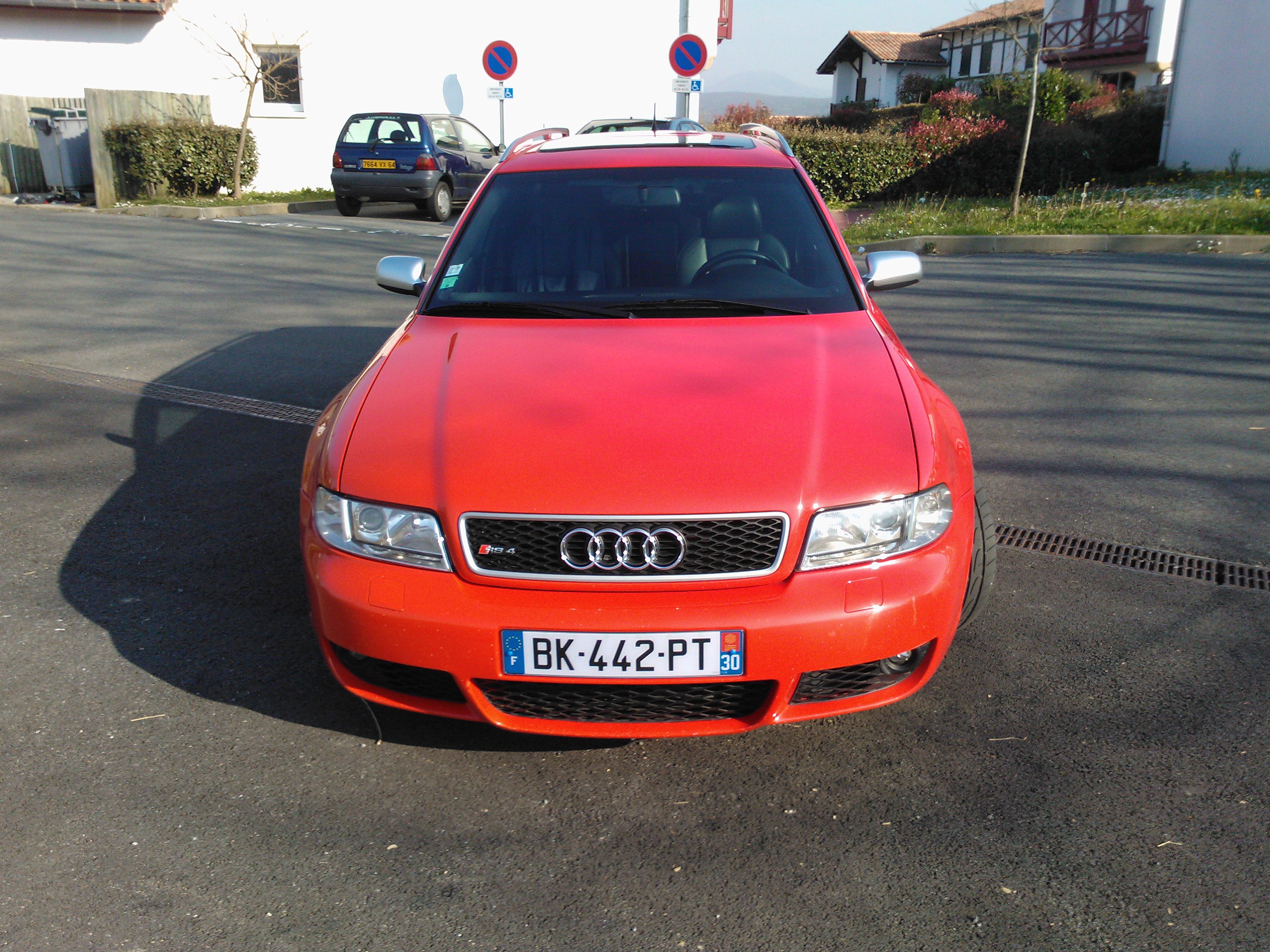 850508WP000395.jpg
