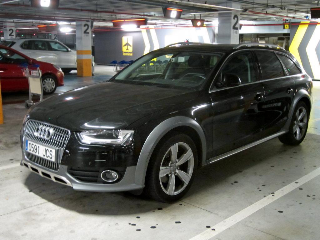 8510351862AUDIA4ALLROAD.jpg