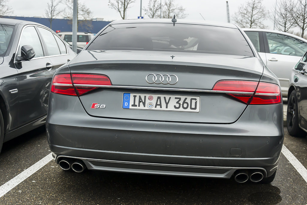 851179S8D41182.jpg