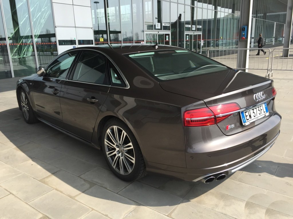 851859S8D41380.jpg