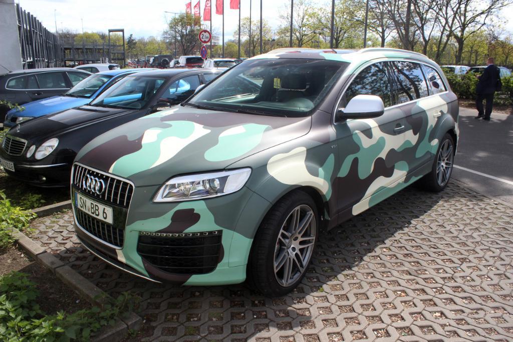 8520172181AUDIQ7V12.jpg