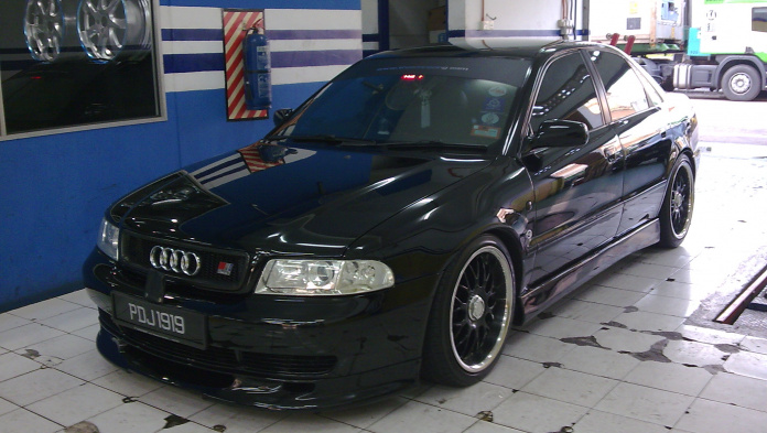 852662audia4b514.jpg