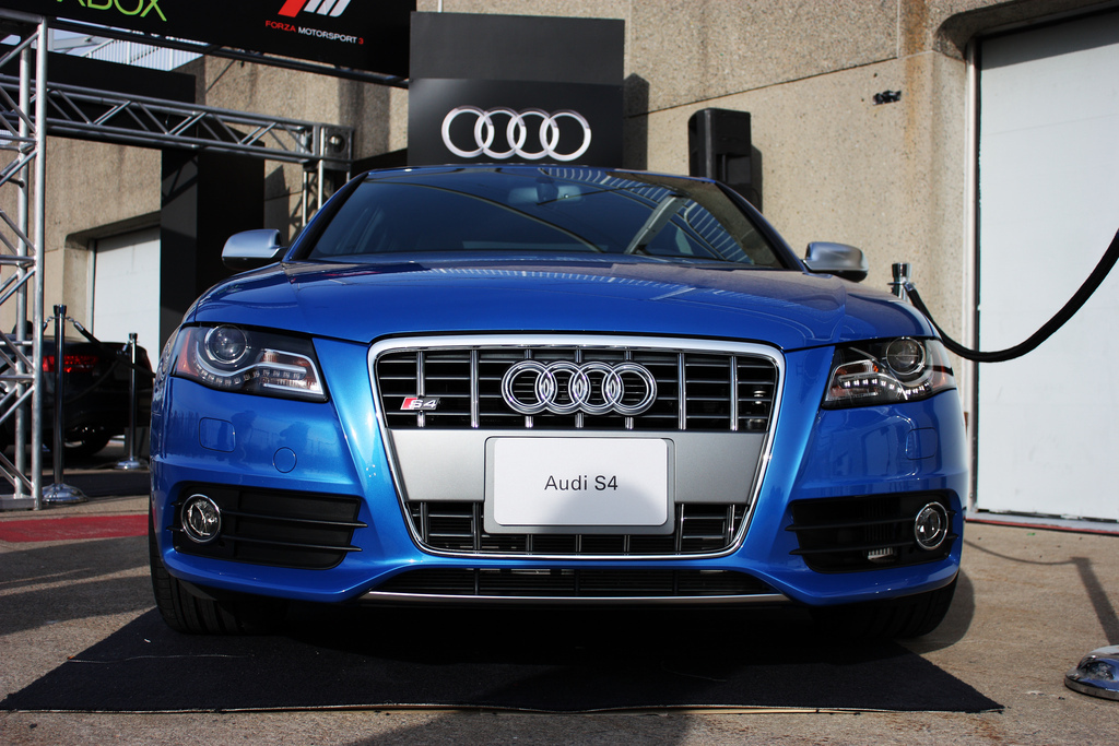 853134023S4ESQUIROU.jpg