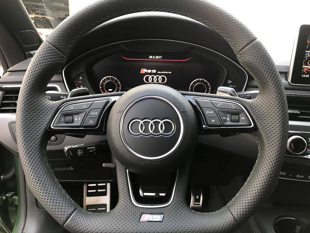 855769RS5B90425.jpg