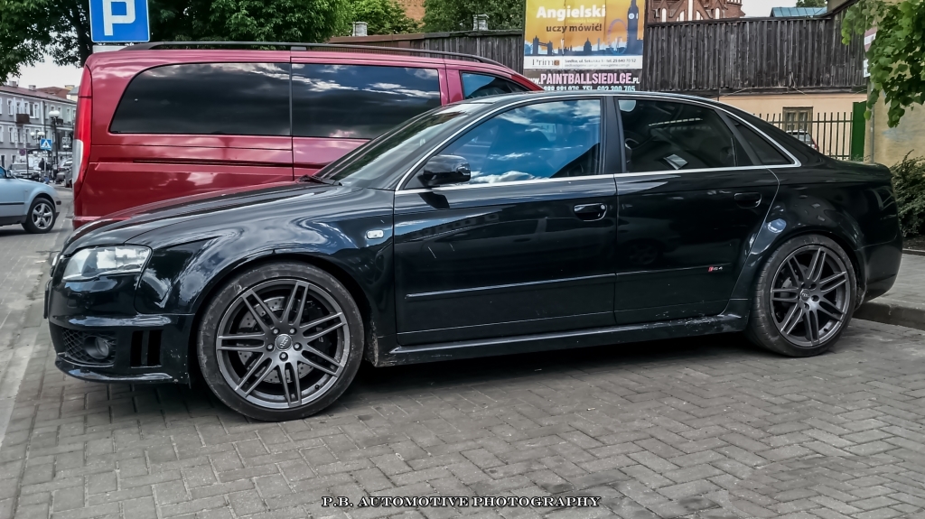 856574AUDIRS42006.jpg