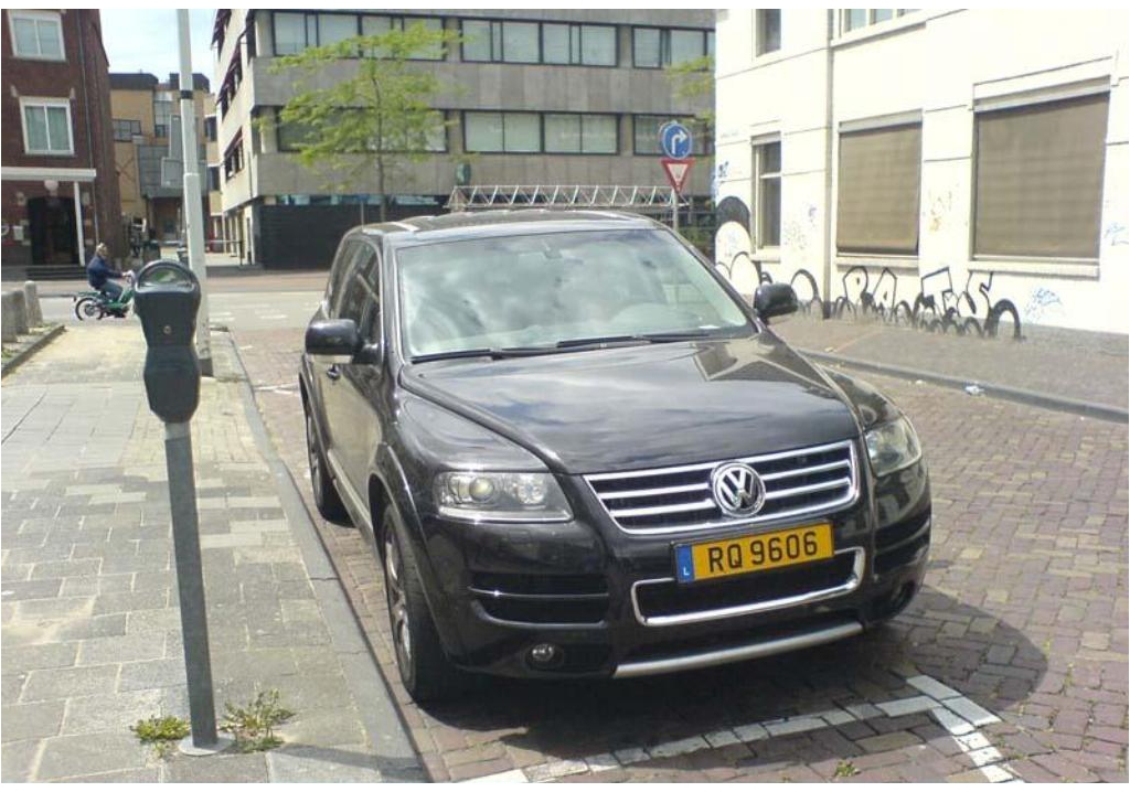 856851W12TOUAREG470.jpg