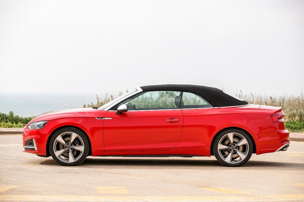 860129S5B90389.jpg