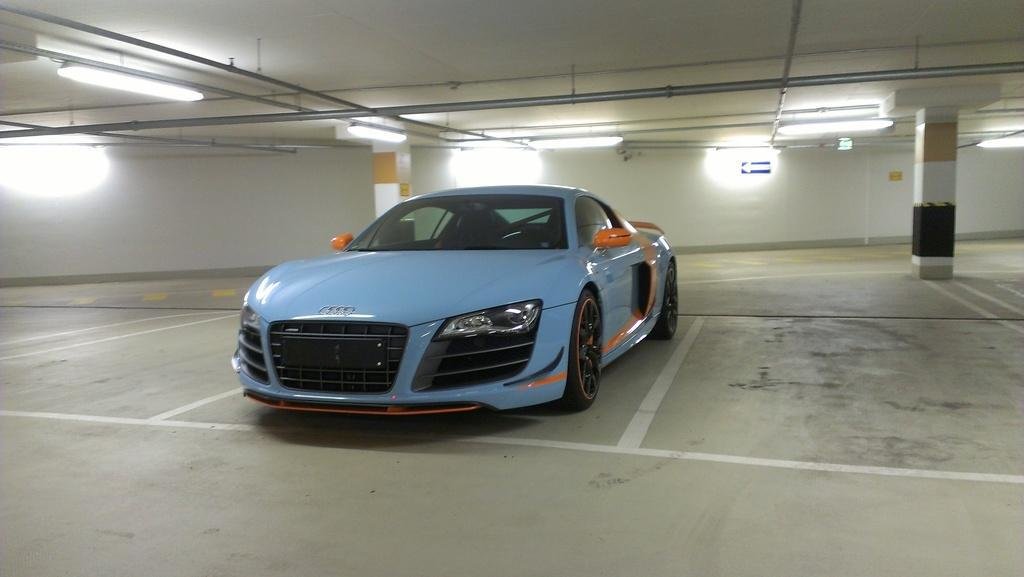 861743R8GT1063.jpg
