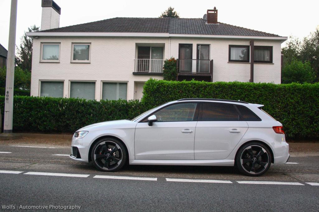 863086RS38V1879.jpg