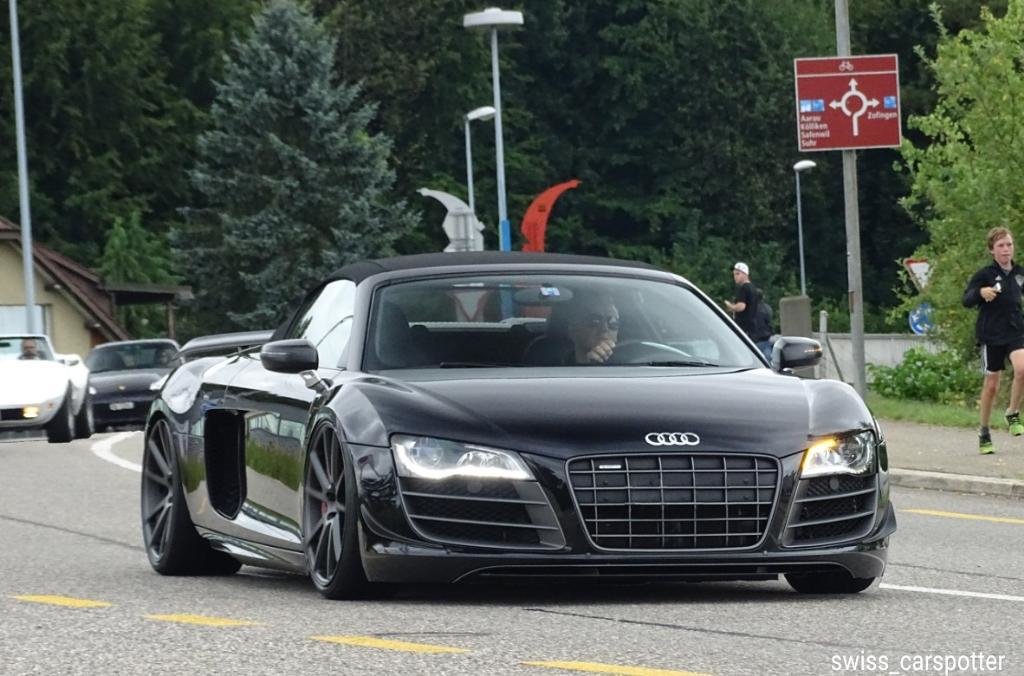 863273R8GT1747.jpg
