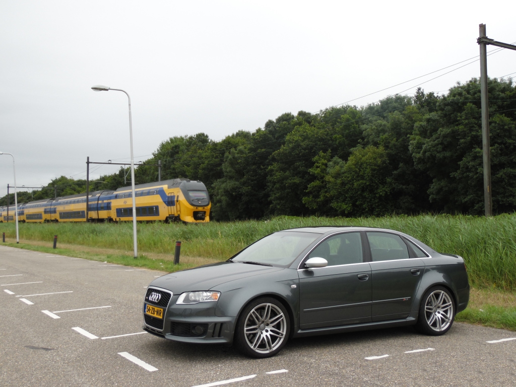 863553AUDIRS42154.jpg
