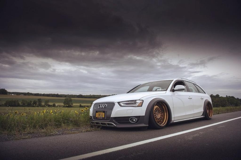 8650241067AUDIA4ALLROAD.jpg