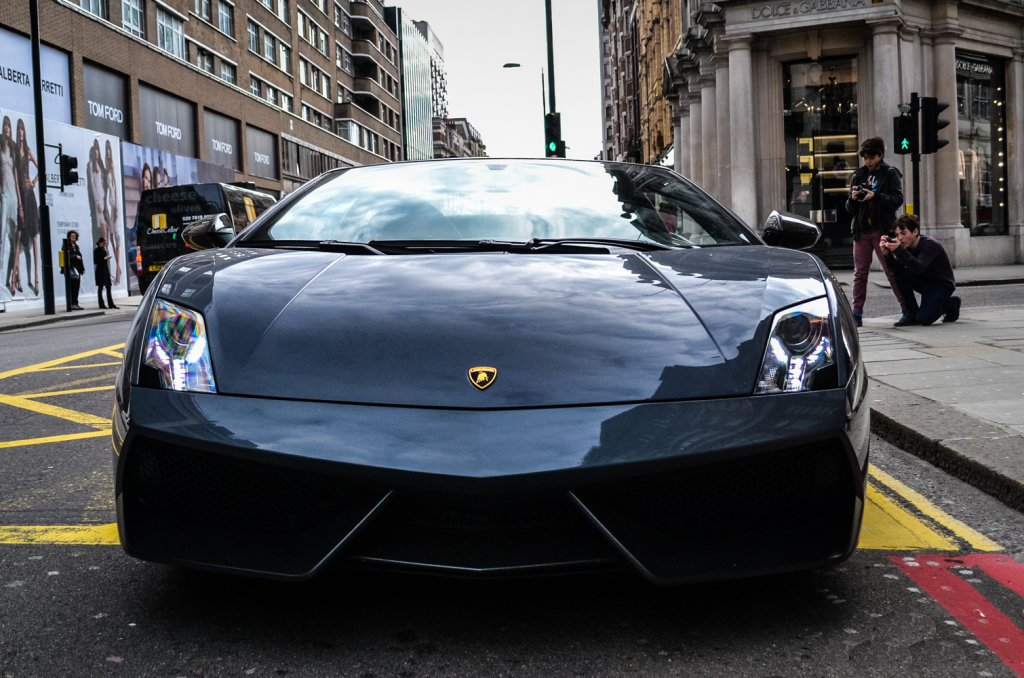 866146285LAMBORGHINI570.jpg