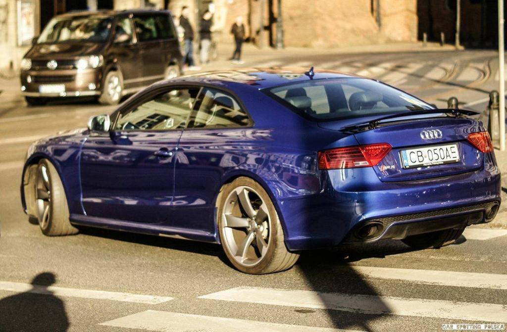 867955AUDIRS53241.jpg