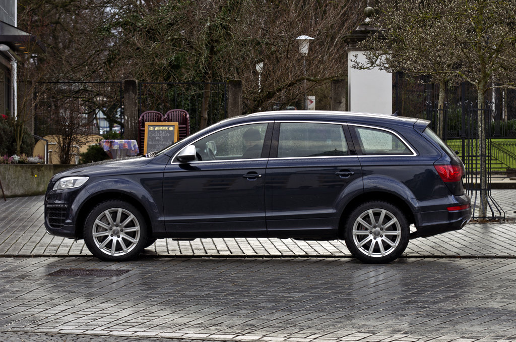 868736665Q7V12.jpg