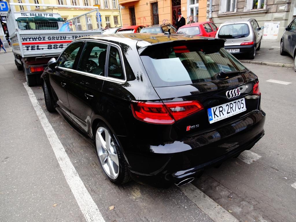 869610RS38V1533.jpg