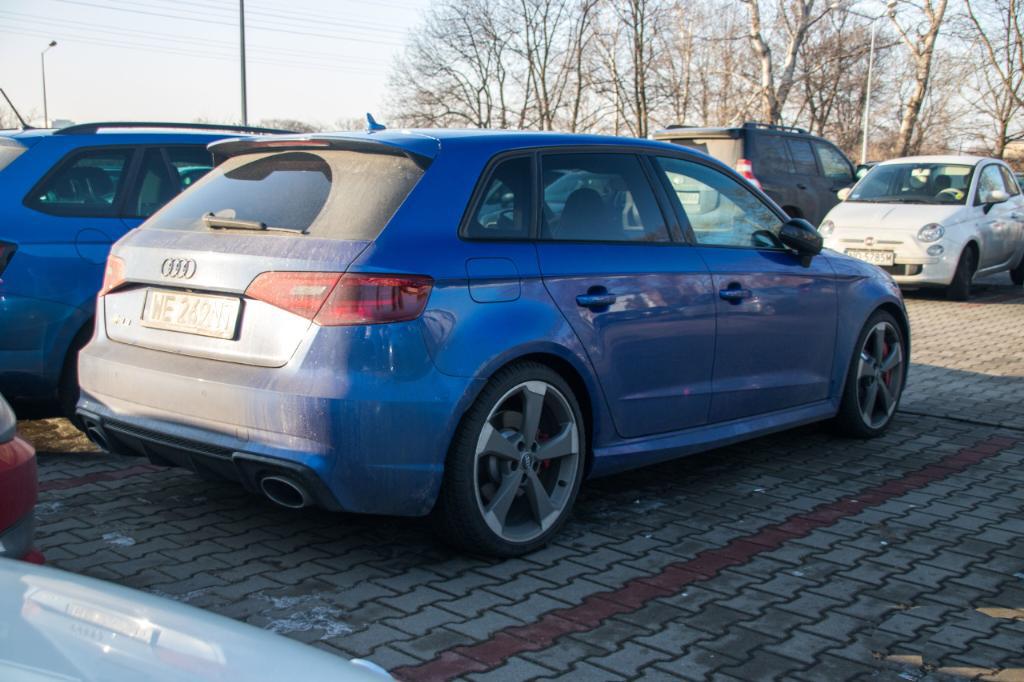 869856RS38V1908.jpg