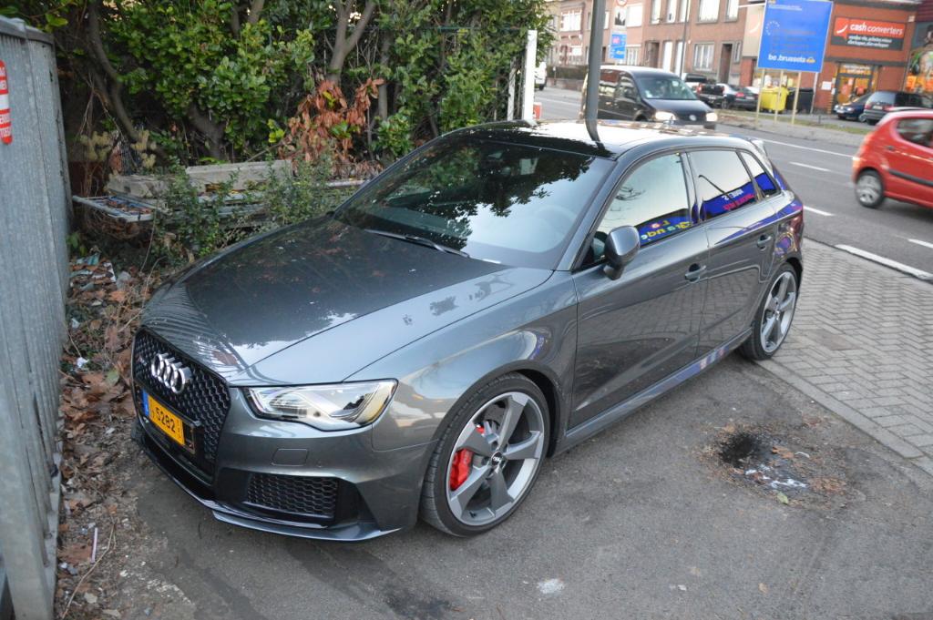 871269RS38V1833.jpg