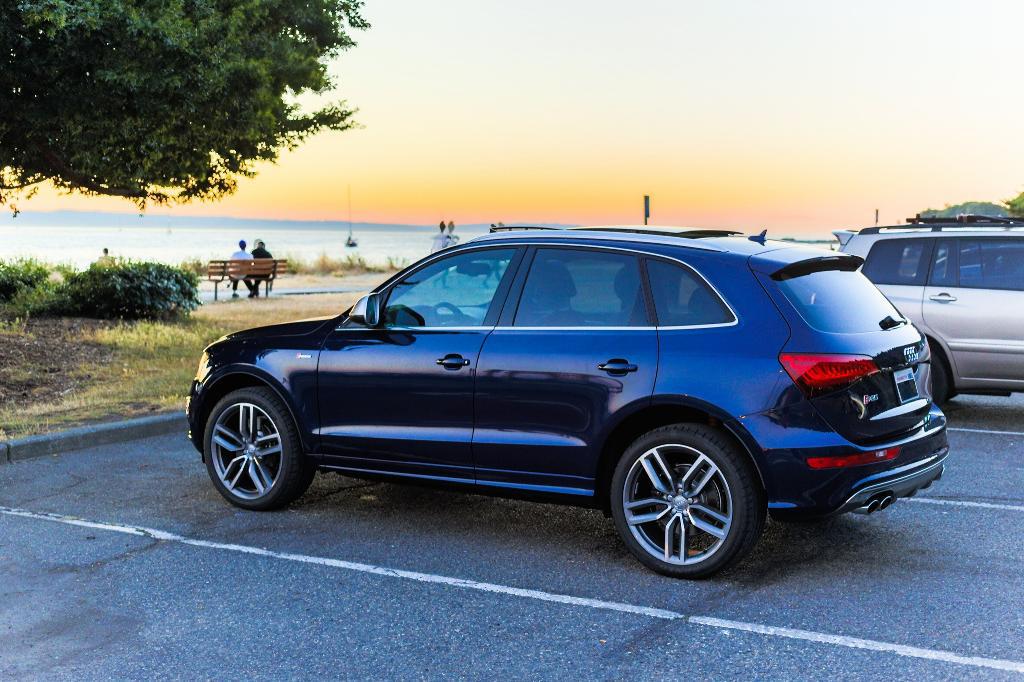 874827AUDISQ51312.jpg