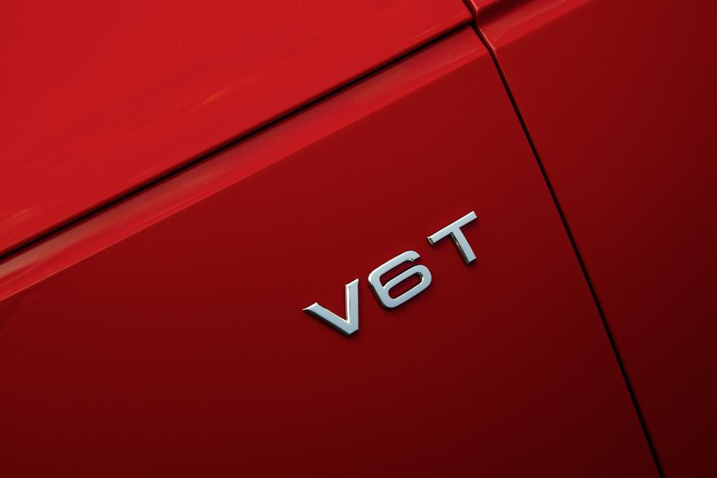 877340S4B90153.jpg