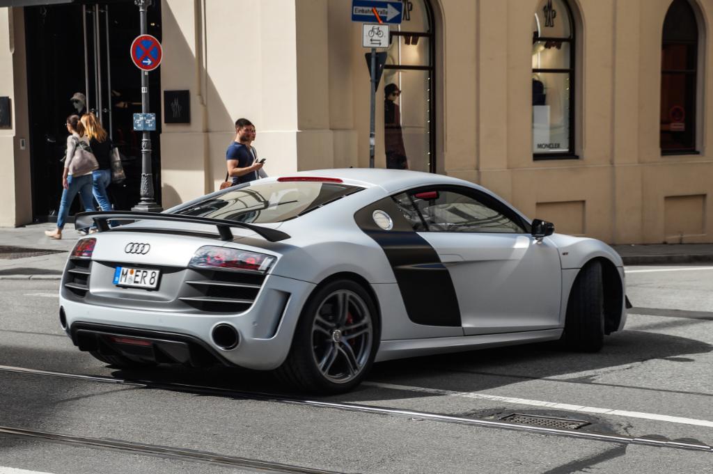 877609R8GT1891.jpg