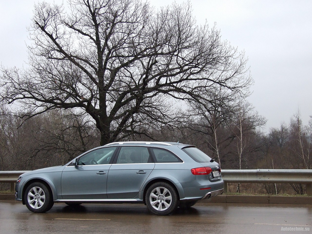 878772219AUDIA4ALLROAD.jpg