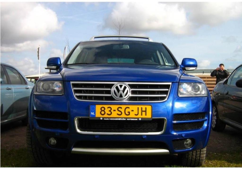 879160W12TOUAREG450.jpg
