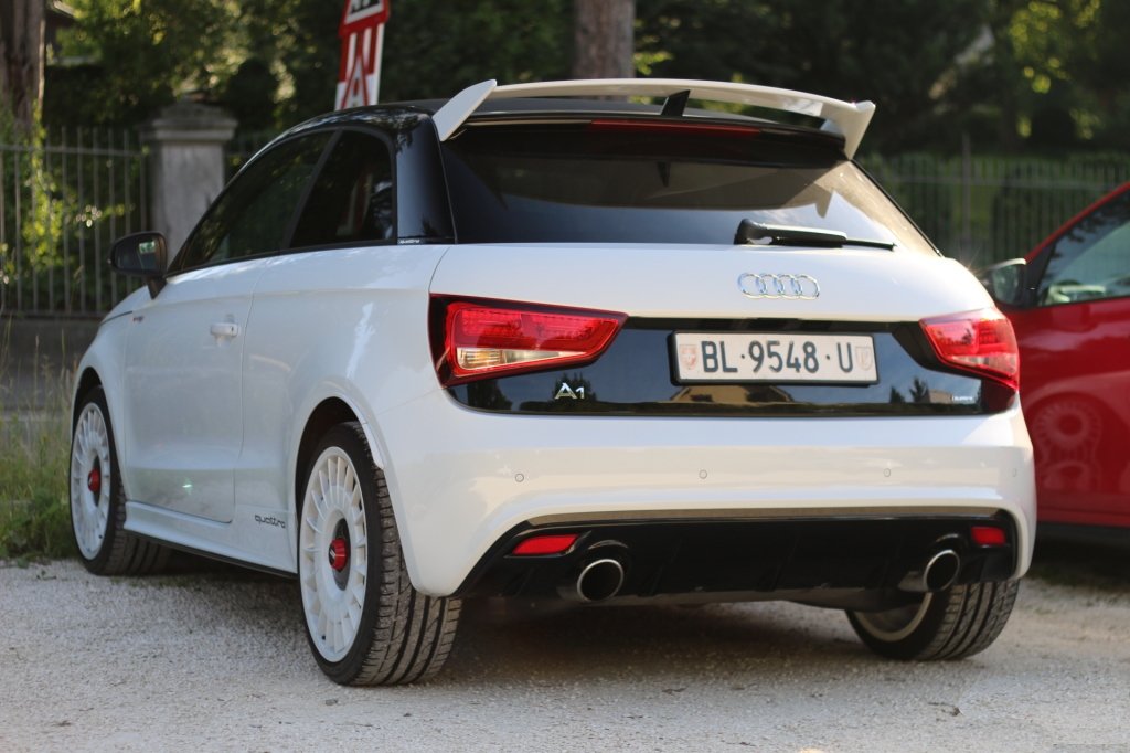 879262A1QUATTRO913.jpg