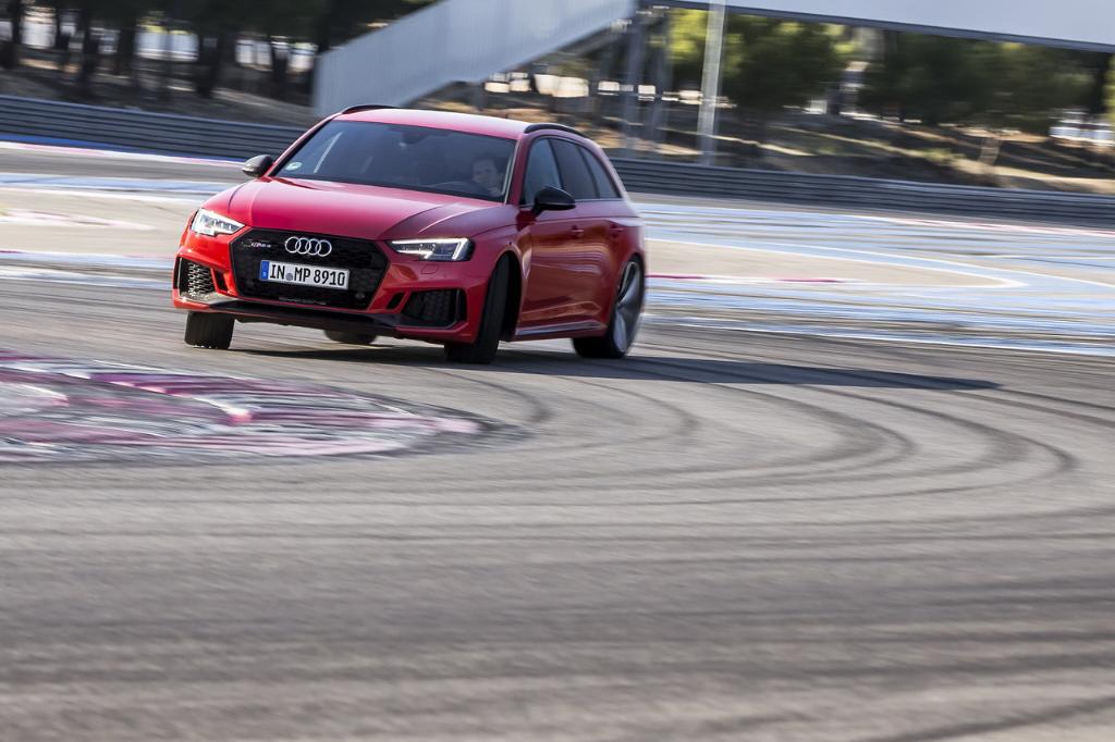 879836AUDIRS4B90145.jpg