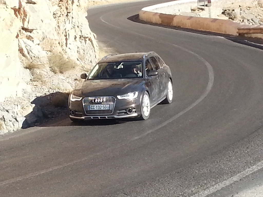 880495320AUDIA6C7ALLROAD.jpg