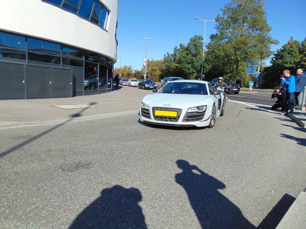 880600R8GT2003.jpg