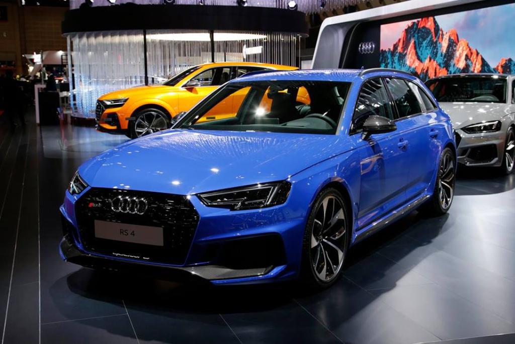 880764AUDIRS4B90108.jpg