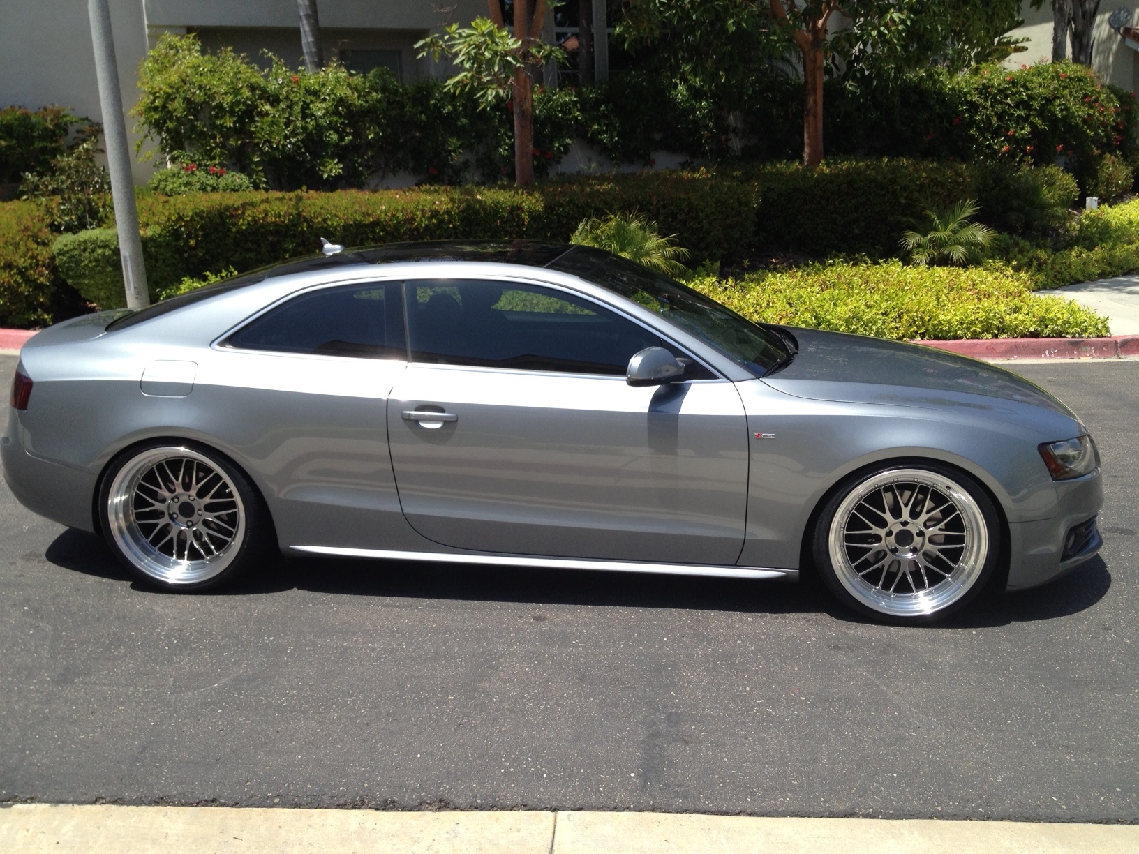 882360varrstoen205.jpg